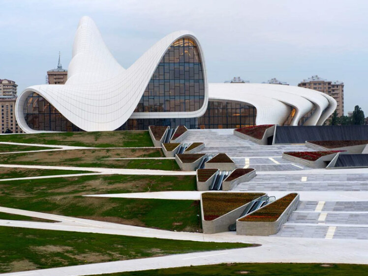 مرکز فرهنگی حیدر علی اف